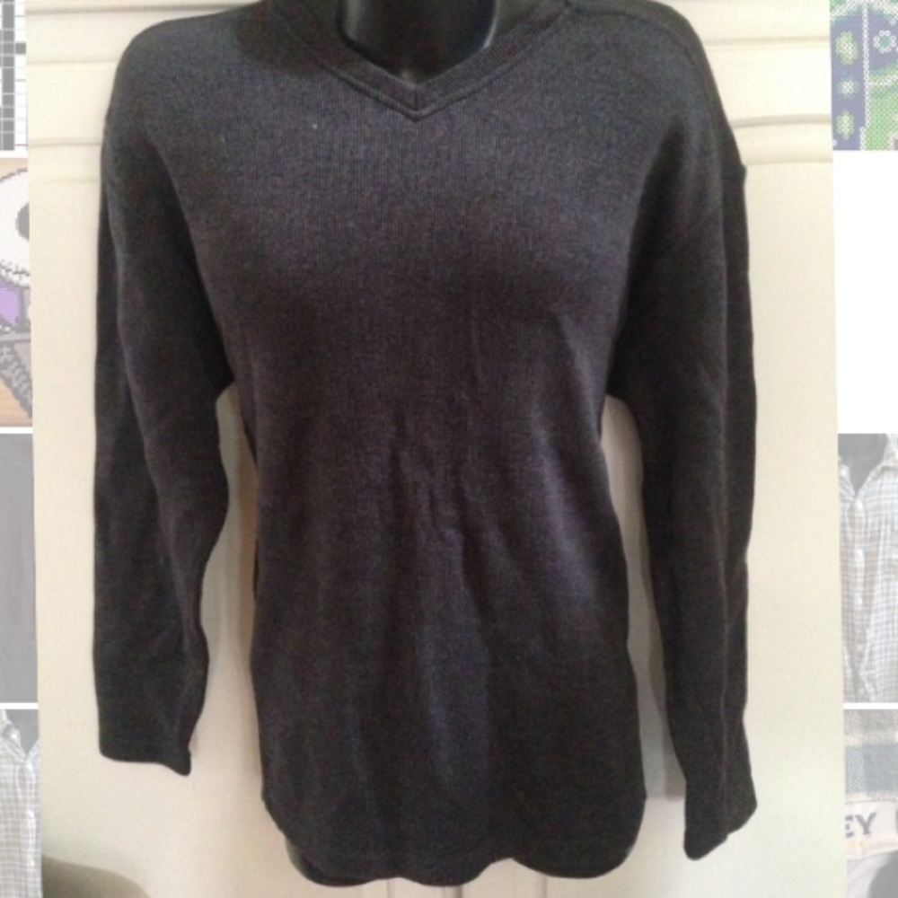 UTILITY Long Sleeve Grey Sweater